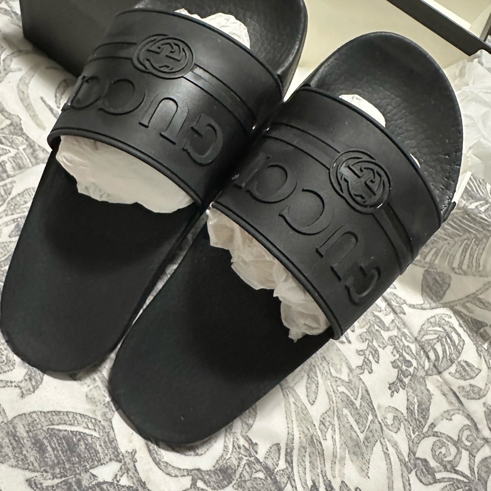 Women Semi New Gucci Black Slide Sandals